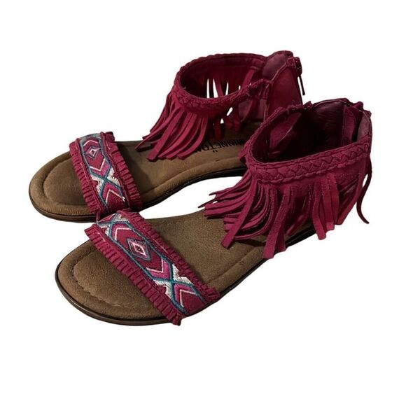 Girls Minnetonka Sandals - Picture 2 of 7